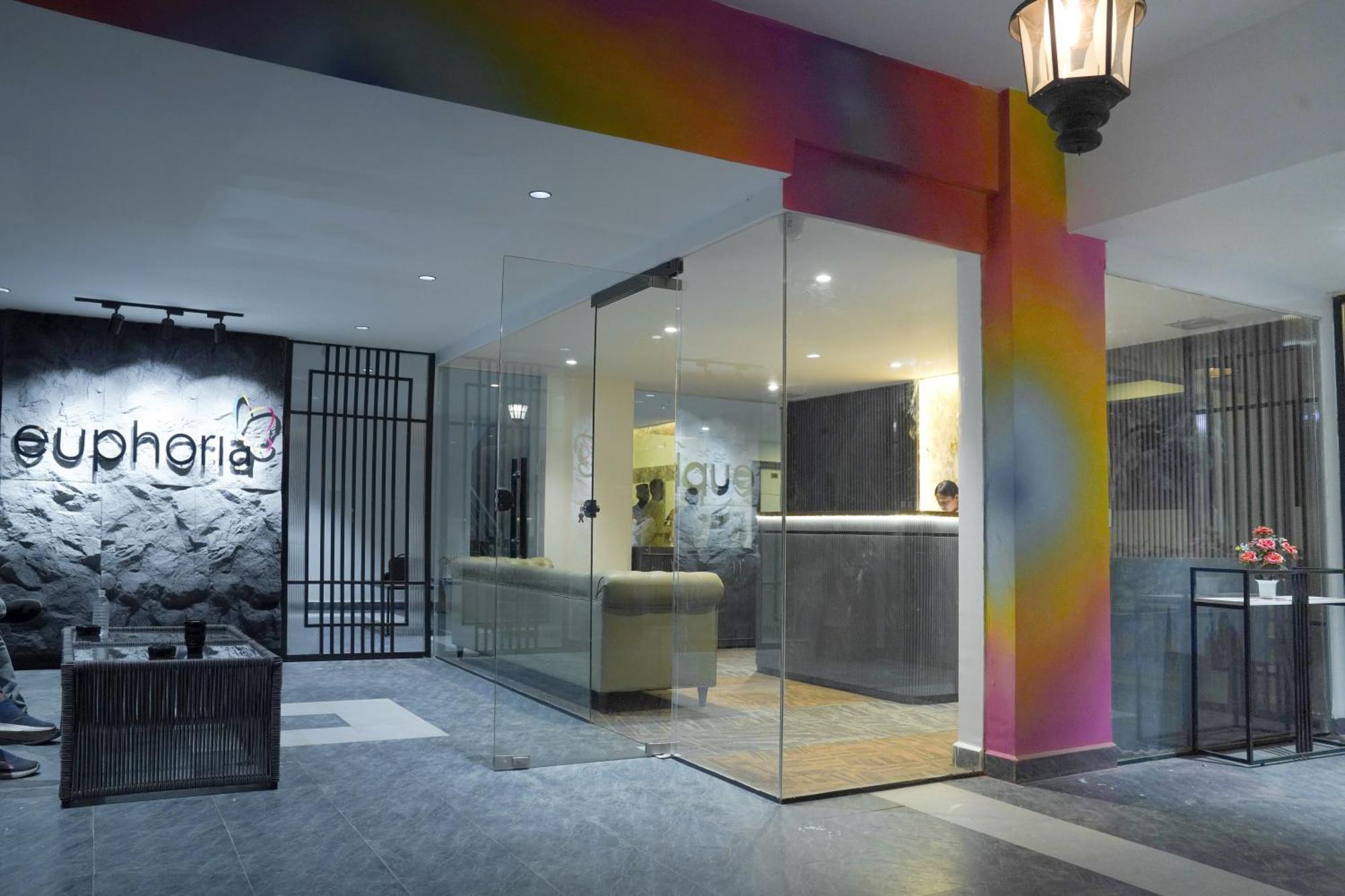 היידראבד Hotel Euphoria Airport Zone מראה חיצוני תמונה