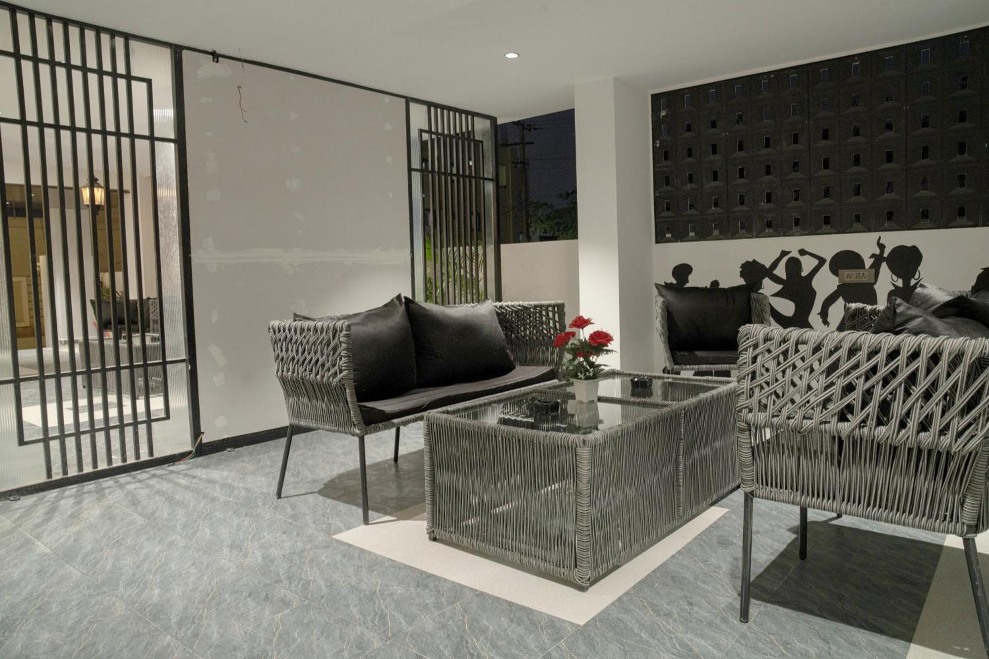 היידראבד Hotel Euphoria Airport Zone מראה חיצוני תמונה